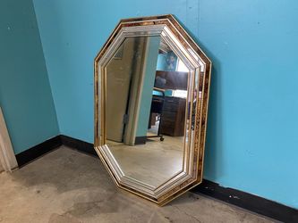 Vintage Decorative Multi Border Hexagonal Mirror
