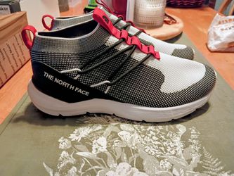 North face kicks