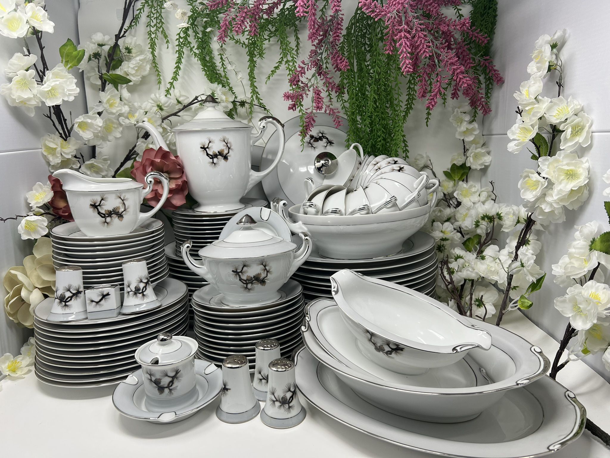 RARE FIND – Vintage Japanese Kutani Kyokuzan Fine China• Hand-Painted  Discontinued & Highly Collect