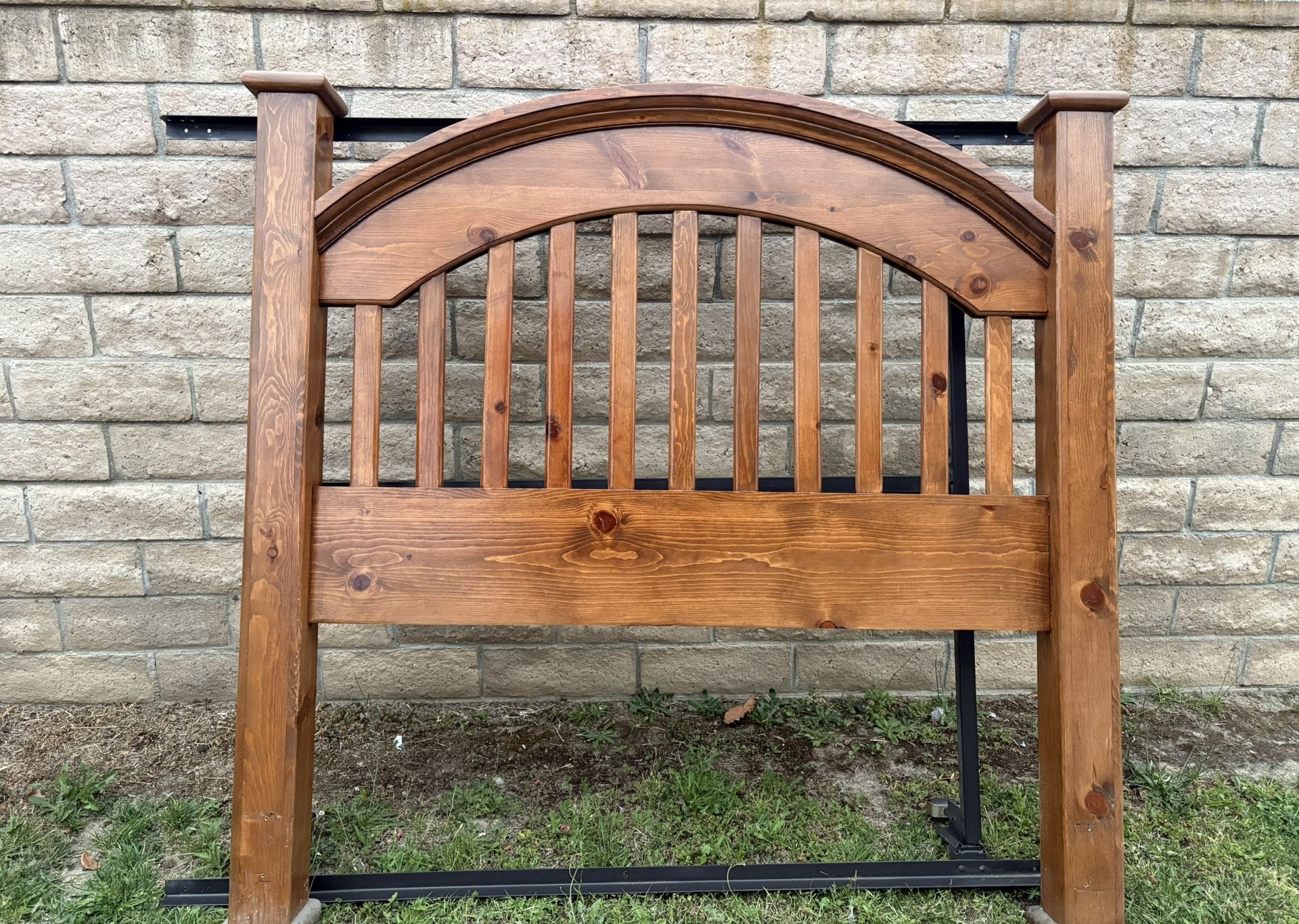 Free Queen Bed Frame And Headboard