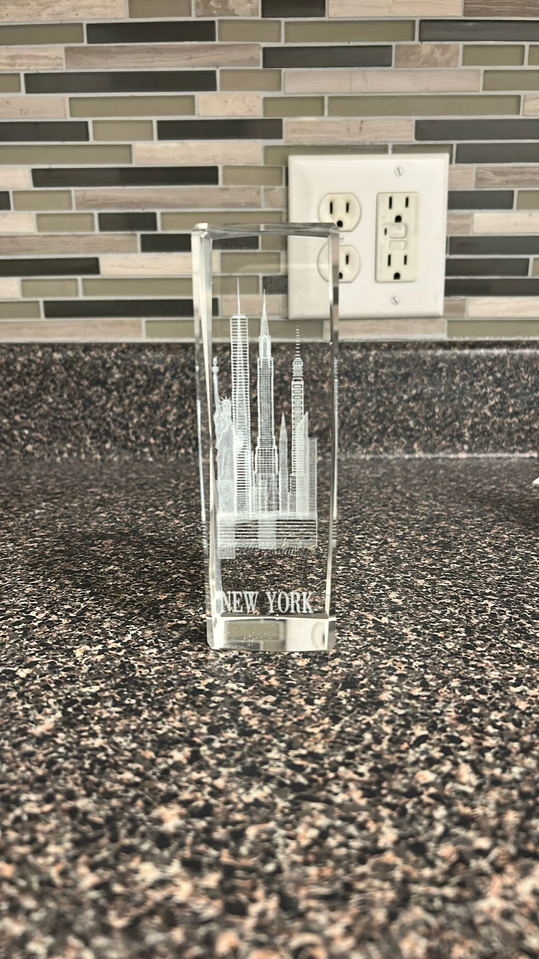 New York Glass Decoration