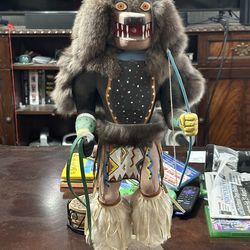 Kachina statue