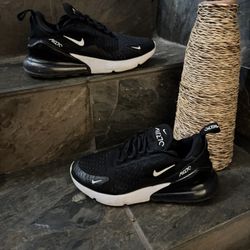 Nike Air 270