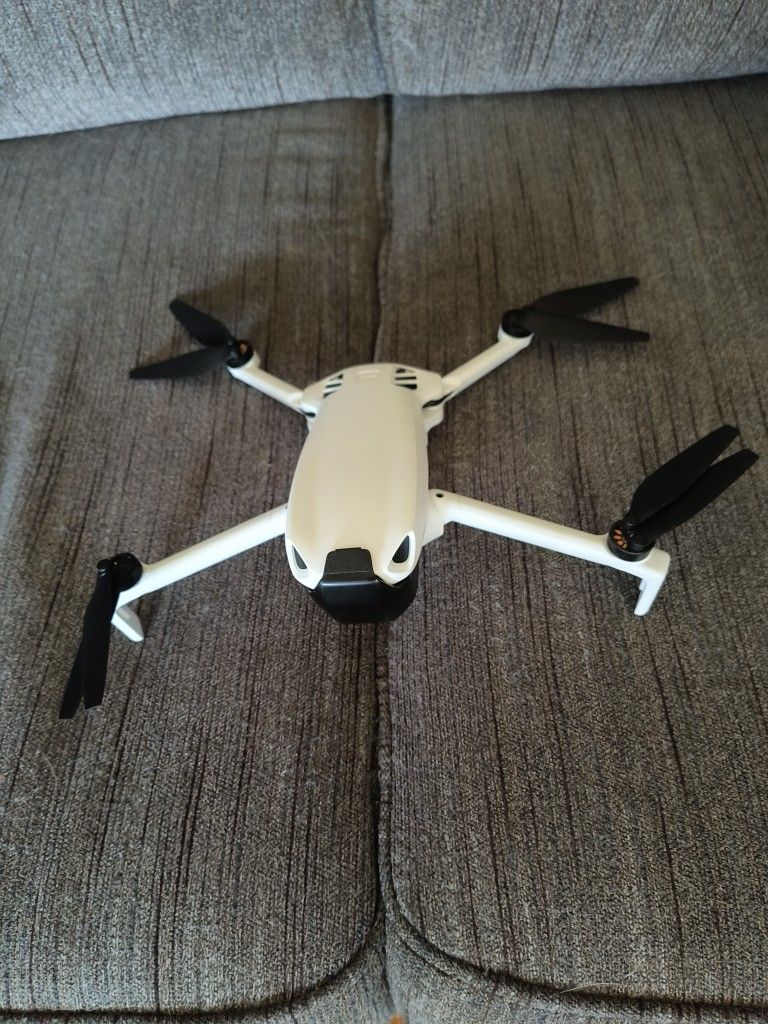 Skyrover S1 Drone BUNDLE