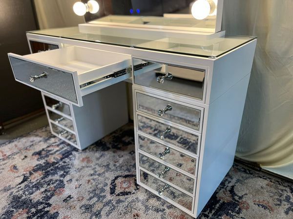 Hollywood Vanity W/Bluetooth Speakers and Charging Ports Brand New In Box In White ONLY $499