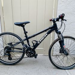 Kid s TREK Superfly 240 for Sale in Thousand Oaks CA OfferUp