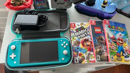 Nintendo switch lite $170