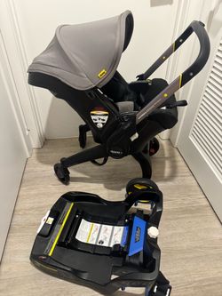 Doona car seat+base