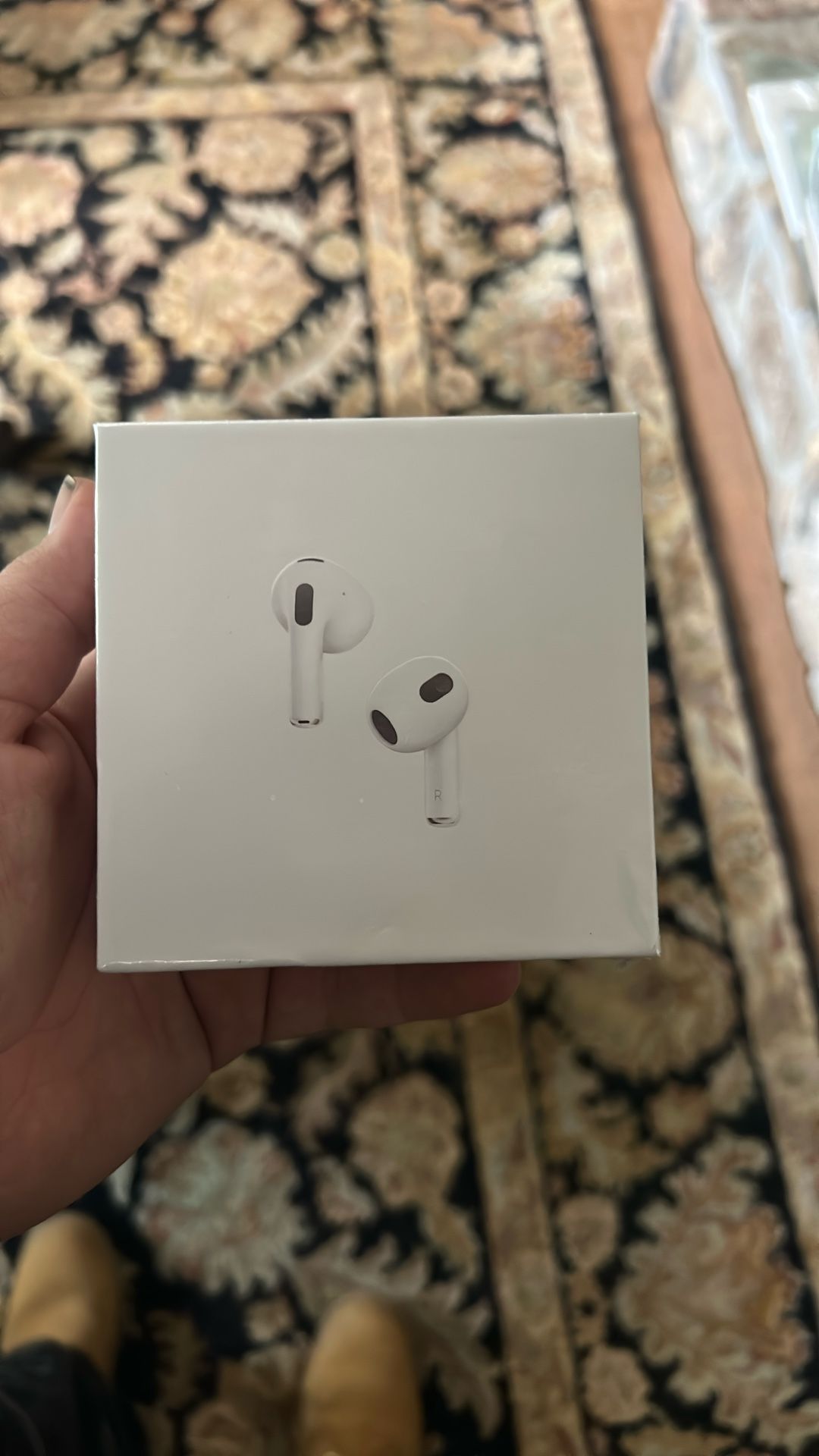 AirPods (Need Cash Soon)