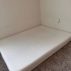 GAESTE 8 Inch Queen Cooling Gel Memory Foam Mattress