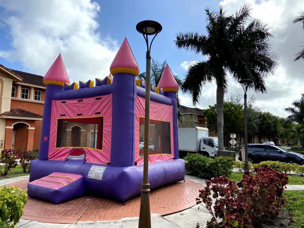 Bounce house for sale desde/ from$499!!!