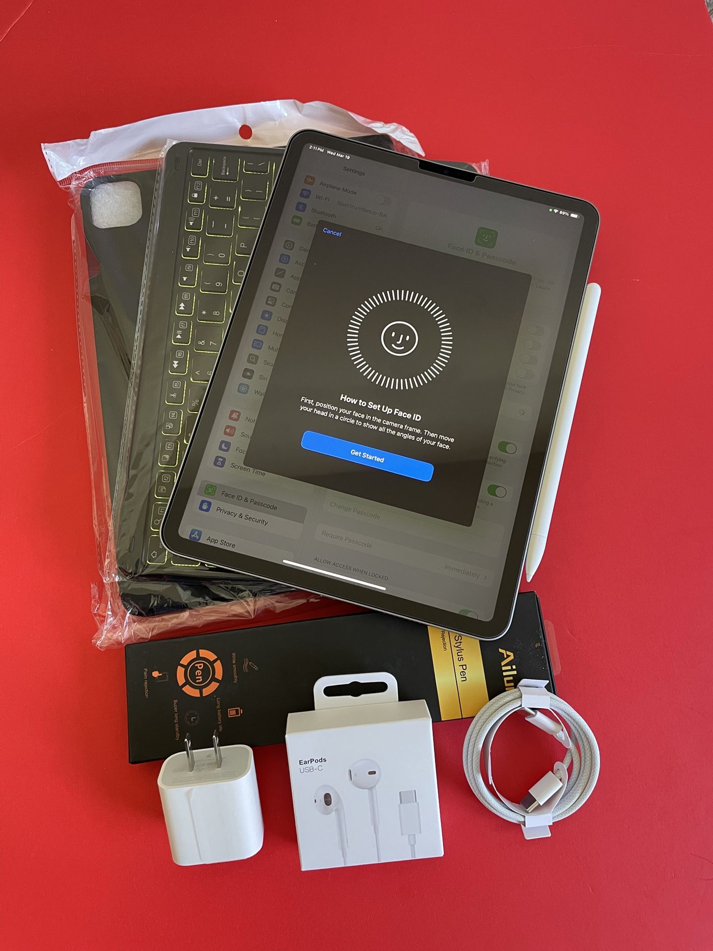 128GB Apple IPad Pro 11” 3rd Generation (2021 Model / M1 chip/ Liquid Retina / Face ID) with pen, keyboard & Accesories (1TB $849)