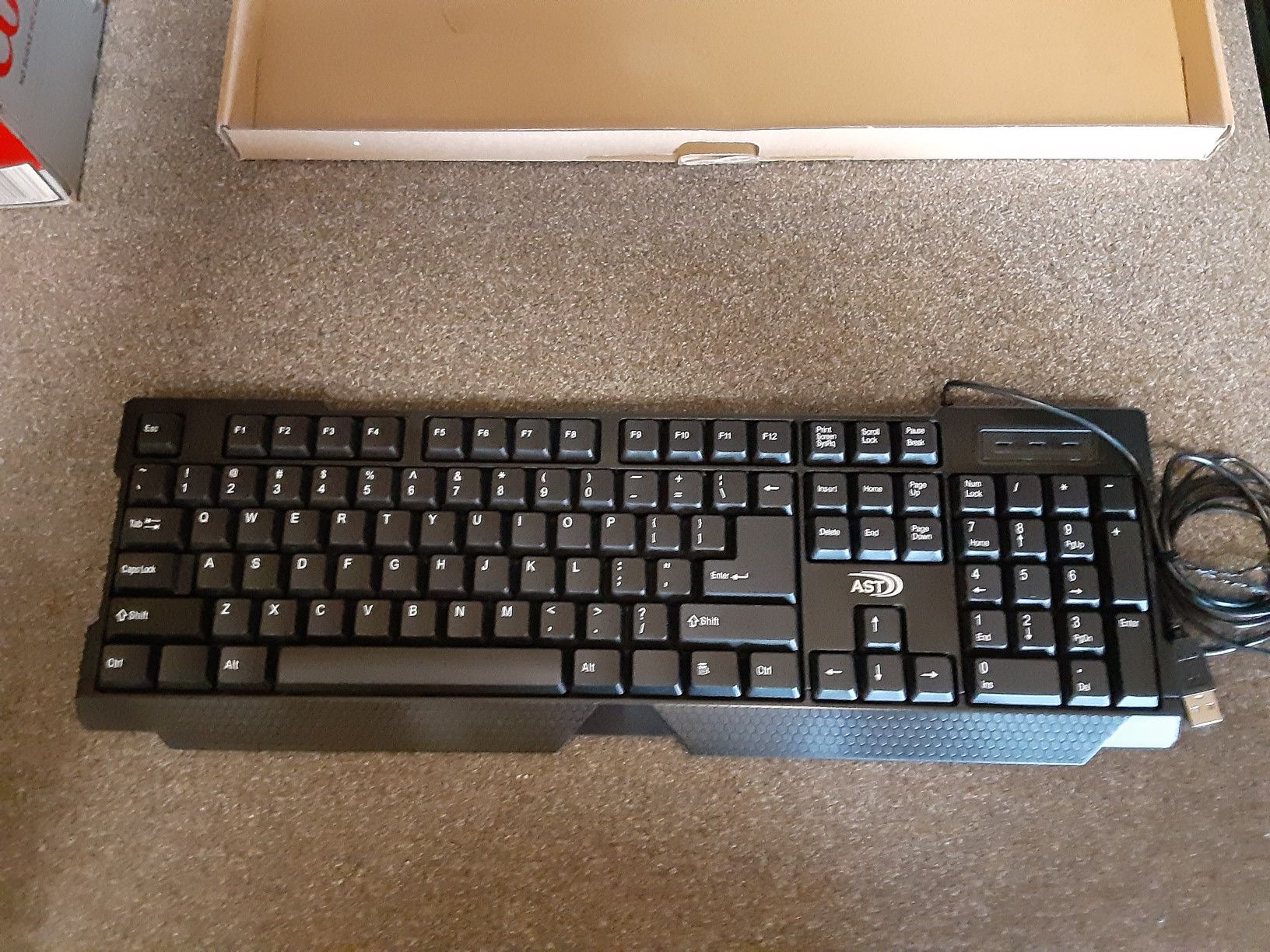 AST USB COMPUTER KEYBOARD