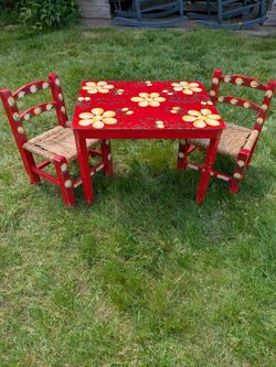 Children's table