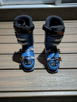 Kids Ski Boots - Technica
