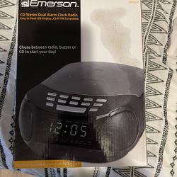 CD Stereo Dual Alarm Clock Radio