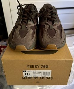 Adidas Yeezy 700 V3 Size 11.5