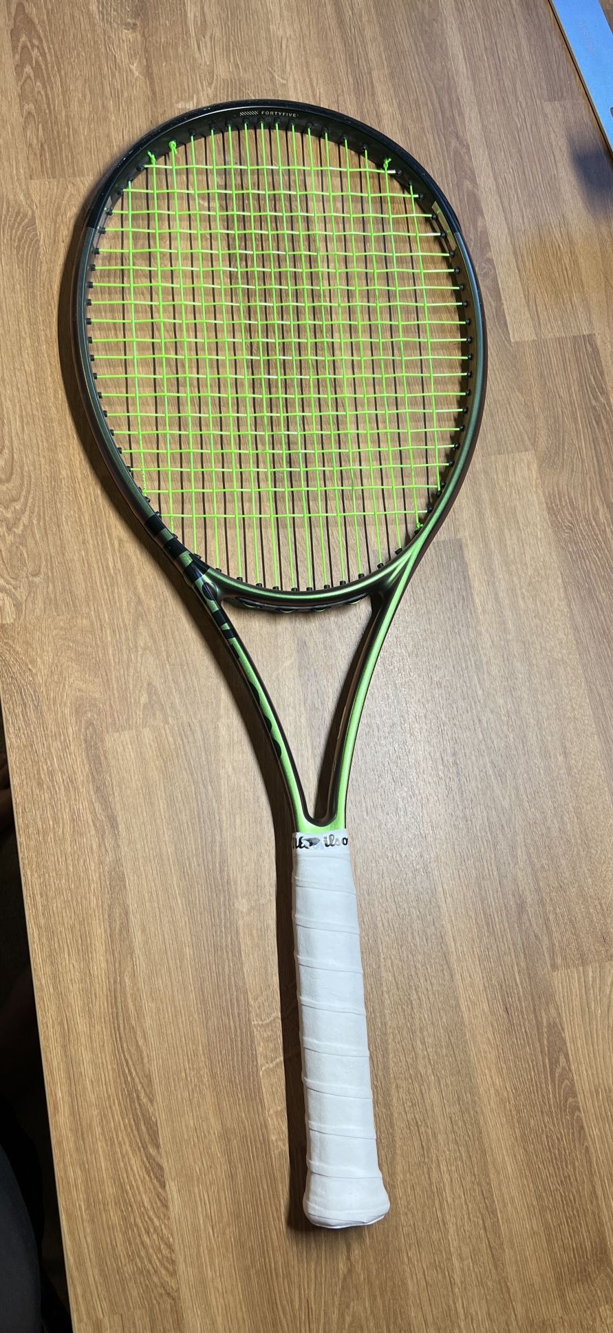 Wilson Blade V8 Tennis Racket