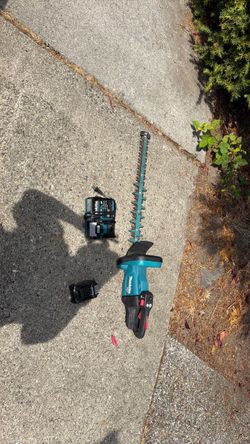 Makita hedge trimmer 40v kit