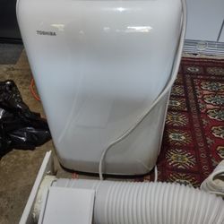 Toshiba 8000 BTU Portable AC 