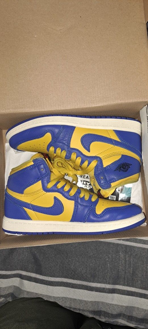 Jordan 1 Reverse Lanley Size 2y