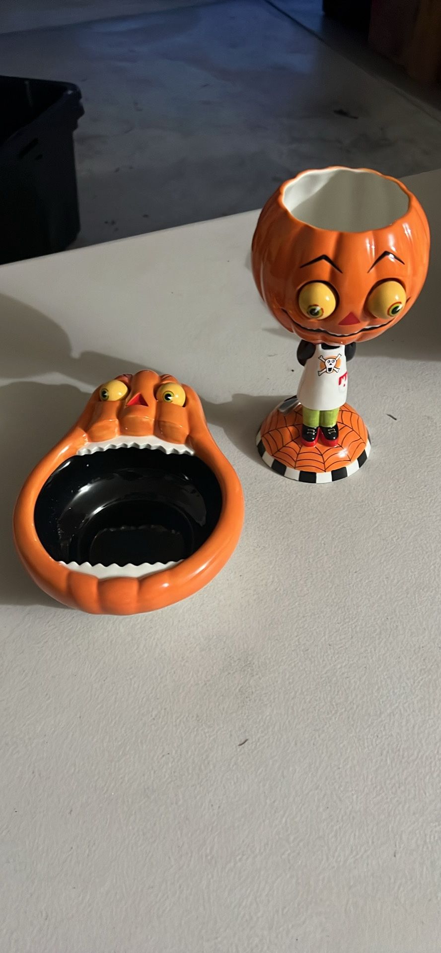 Dept 56 Halloween Goblets Pumpkin Googly Eyes