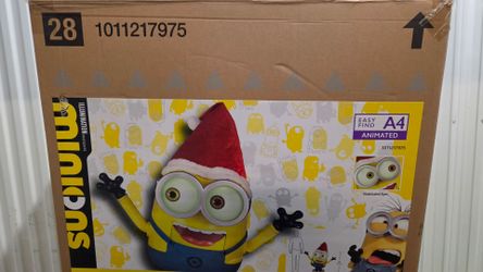 Minion statue 3.5 Christmas decor