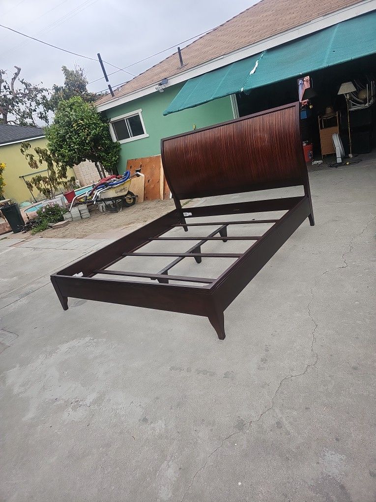 Ethan Allen Cal King Bed Frame