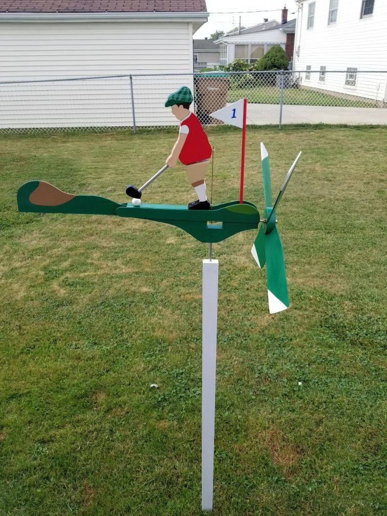 Whirligig golfer