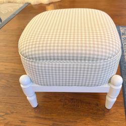 Ottoman / Leg Rest / Stool With Storage 