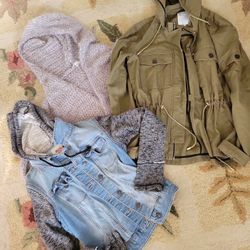 Three Pieces Outfit Size S