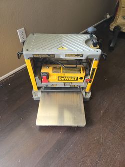 Dewalt Thickness Planer