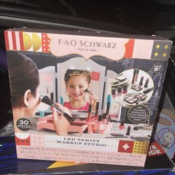 Led Girls Makeup Vanity New