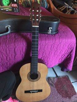 Gremlin guitar with case