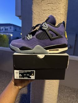 Jordan 4 lakers grade school size 6y $240