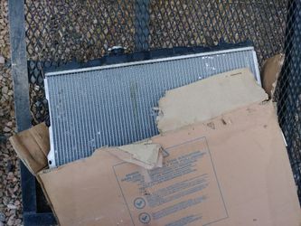 04 Hyundai elantra radiator.