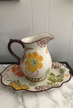 Decor plate and pitcher