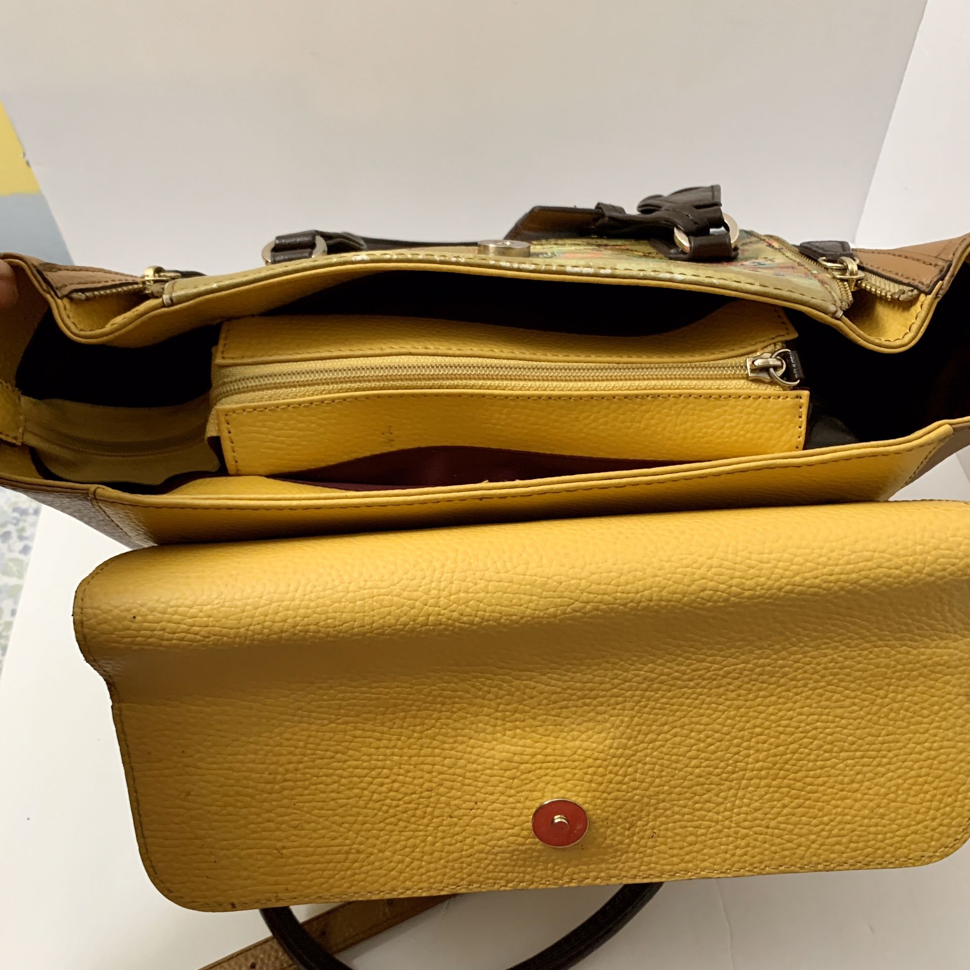 Brera Italy Two Way Bag for Sale in Carson, CA - OfferUp