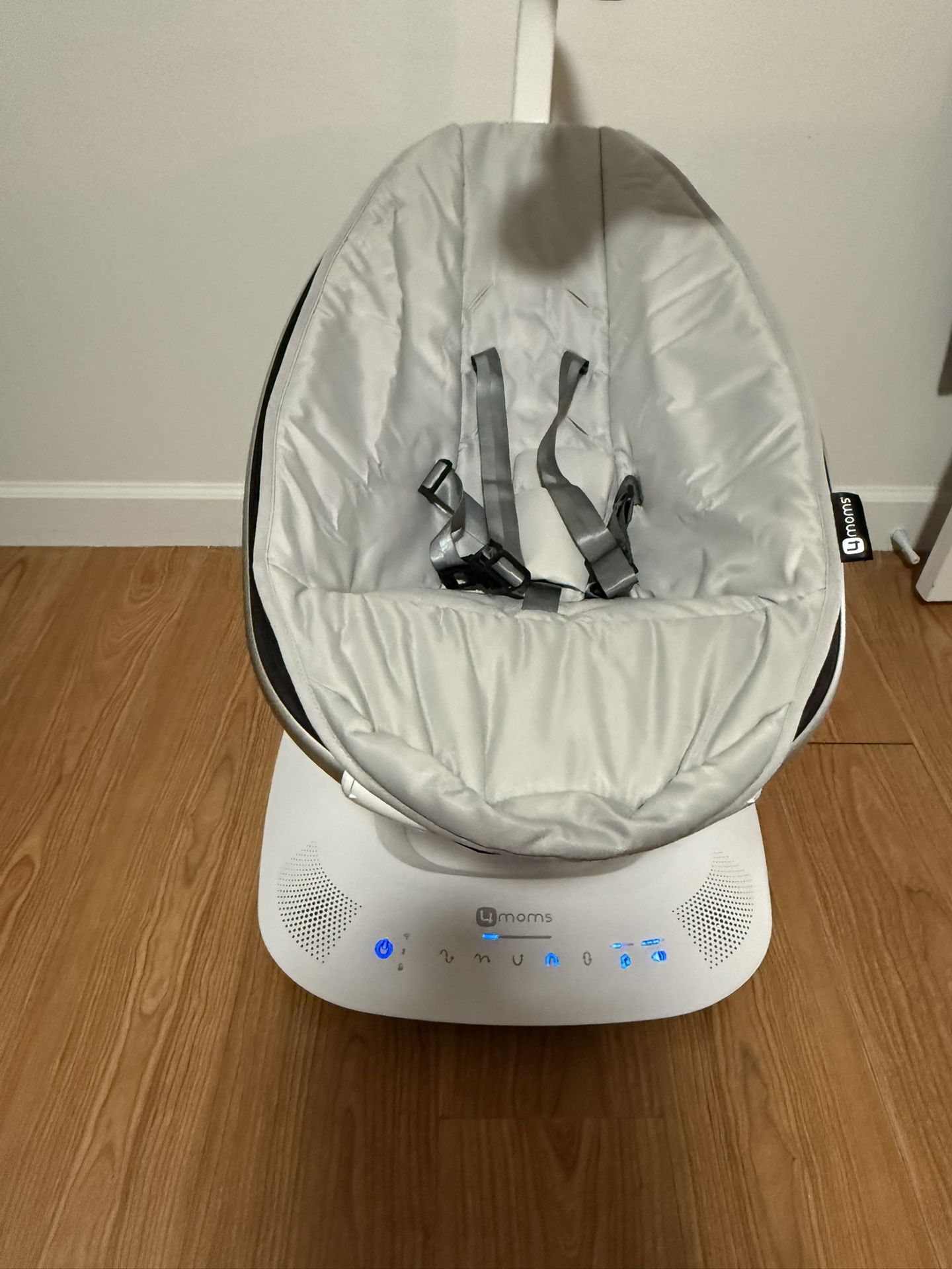 4moms mamaRoo Multi-Motion Baby Swing Smart Connectivity