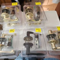 Used Door Handles   3 - Brass Closet $3 Each 3- BRASS Bed/Bath $4 EACH  1 - Oiled Bronze Bed/Bath $4