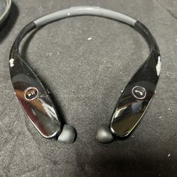 High Fidelity Neck Worn Harmon Kardon Earbuds