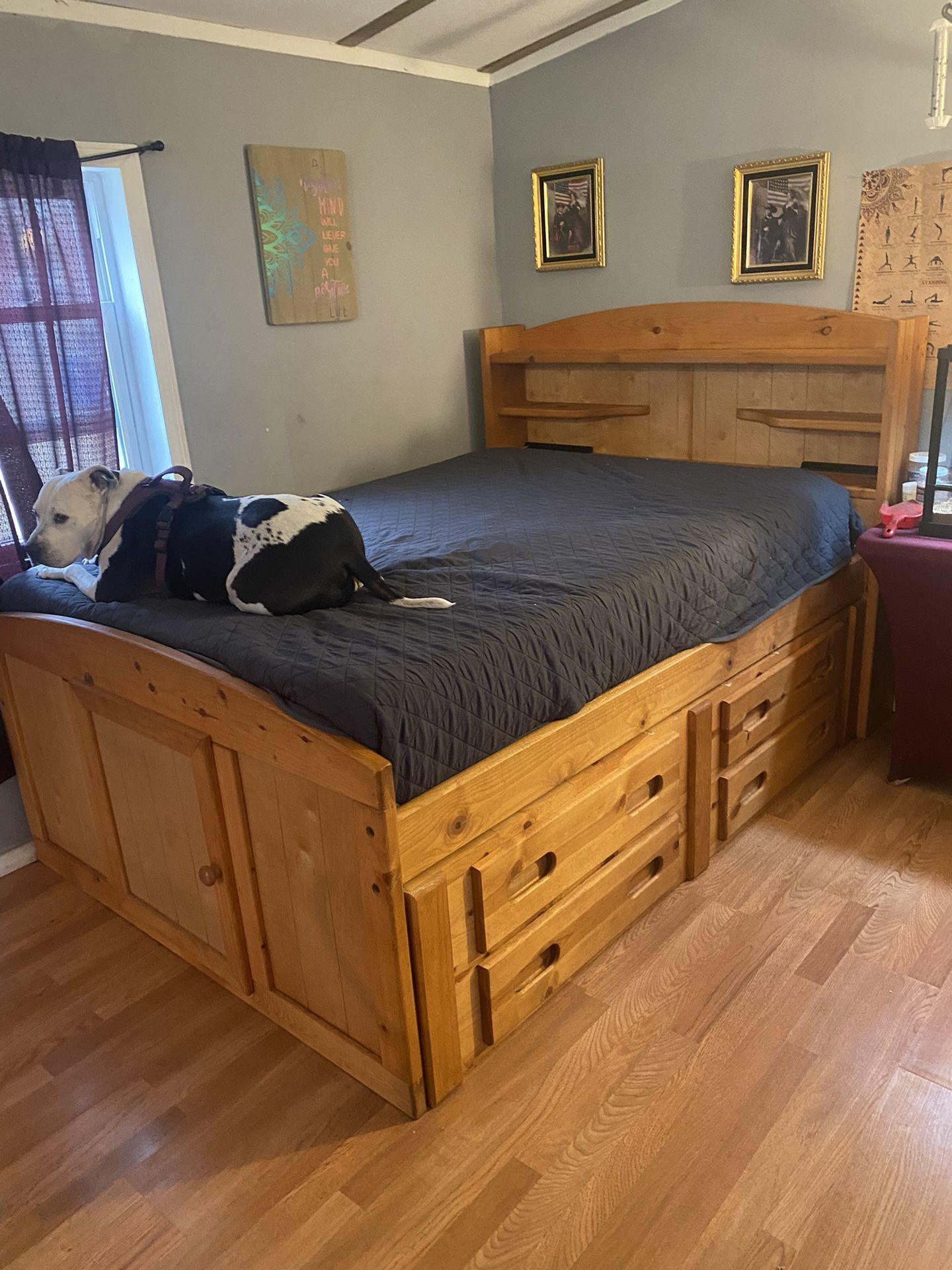 Full Size Bed With Storage