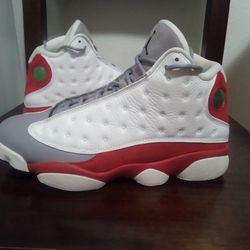 Jordan 13 Retro Size 9.5 Mens $120
