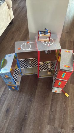 Wooden Kids Toy Playset with Figures