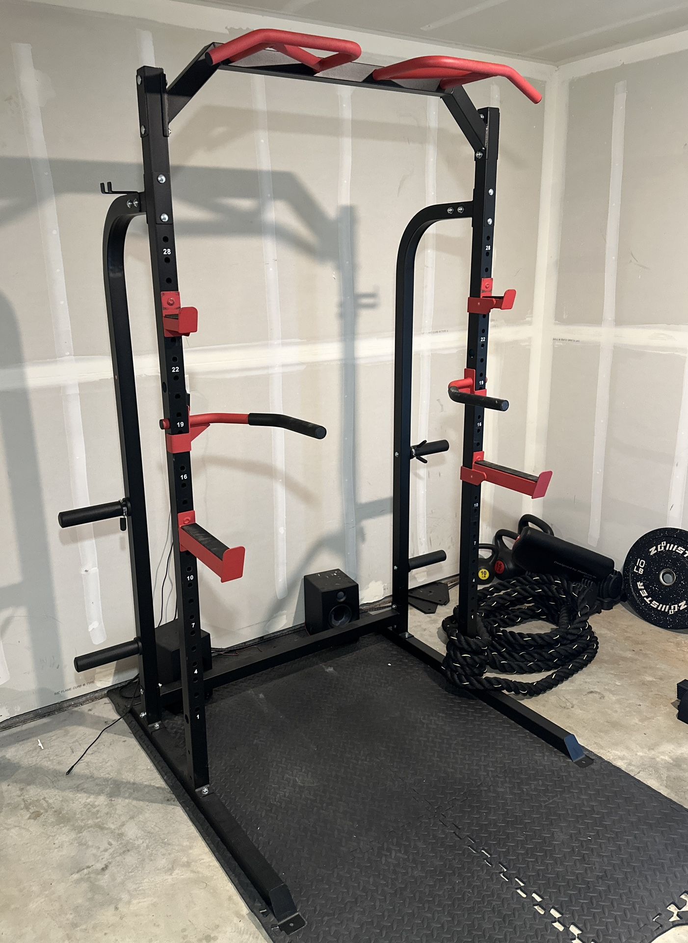 SunHome Power Cage Squat Rack