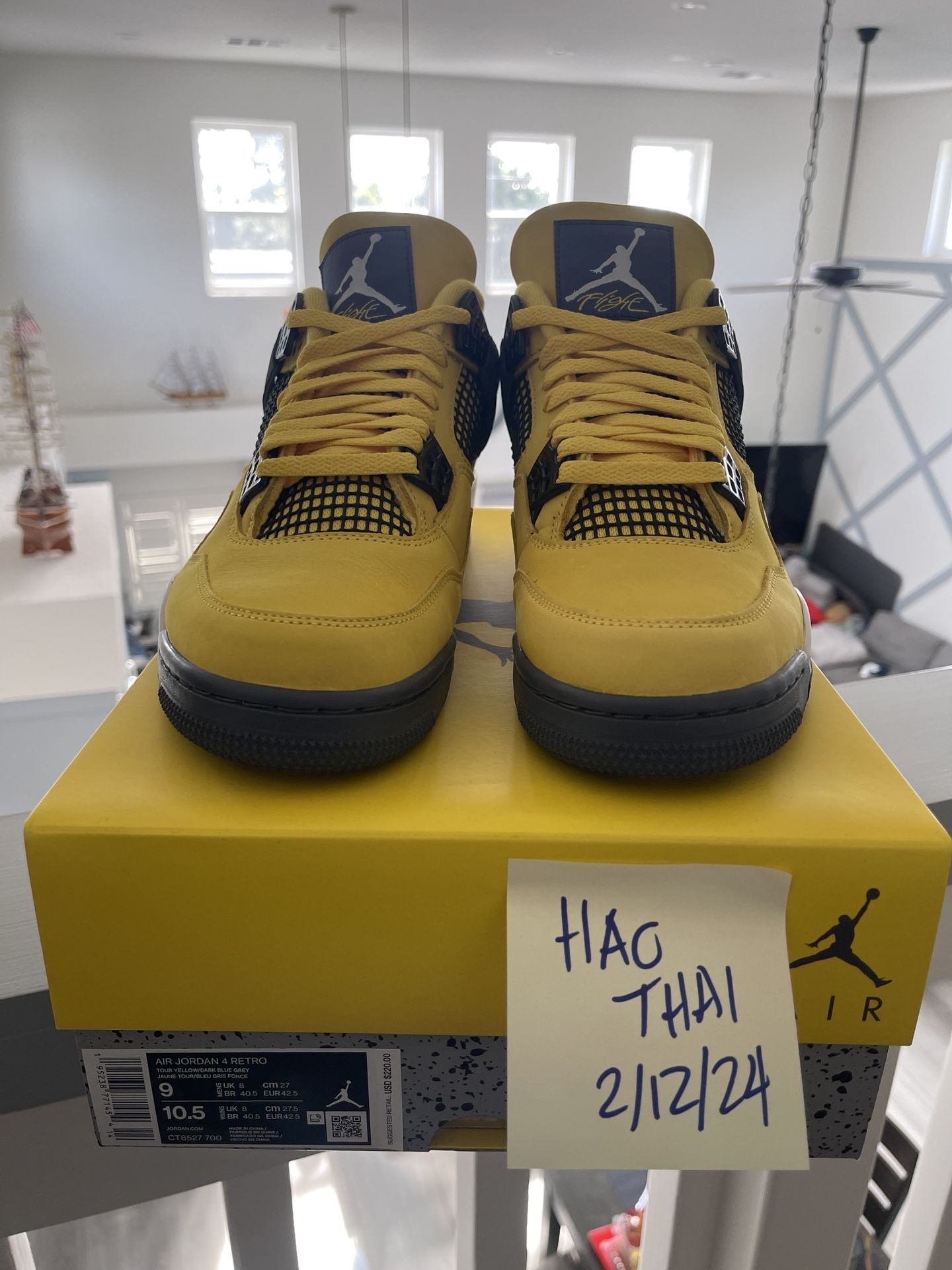 Size 9 Jordan 4 Retro Lightning Jordan 4 Retro Lightning (2021) (TD) - BQ7670-700 - US main image 3