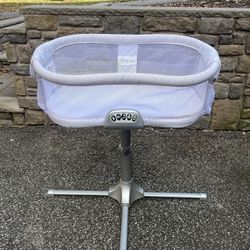 Bassinet with Swivel 