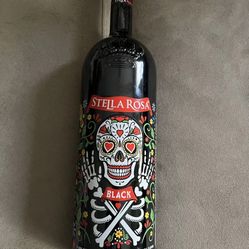 Stella Rosa Black Day Dead Empty Wine Bottle Sugar Skull Halloween Decor *Rare*