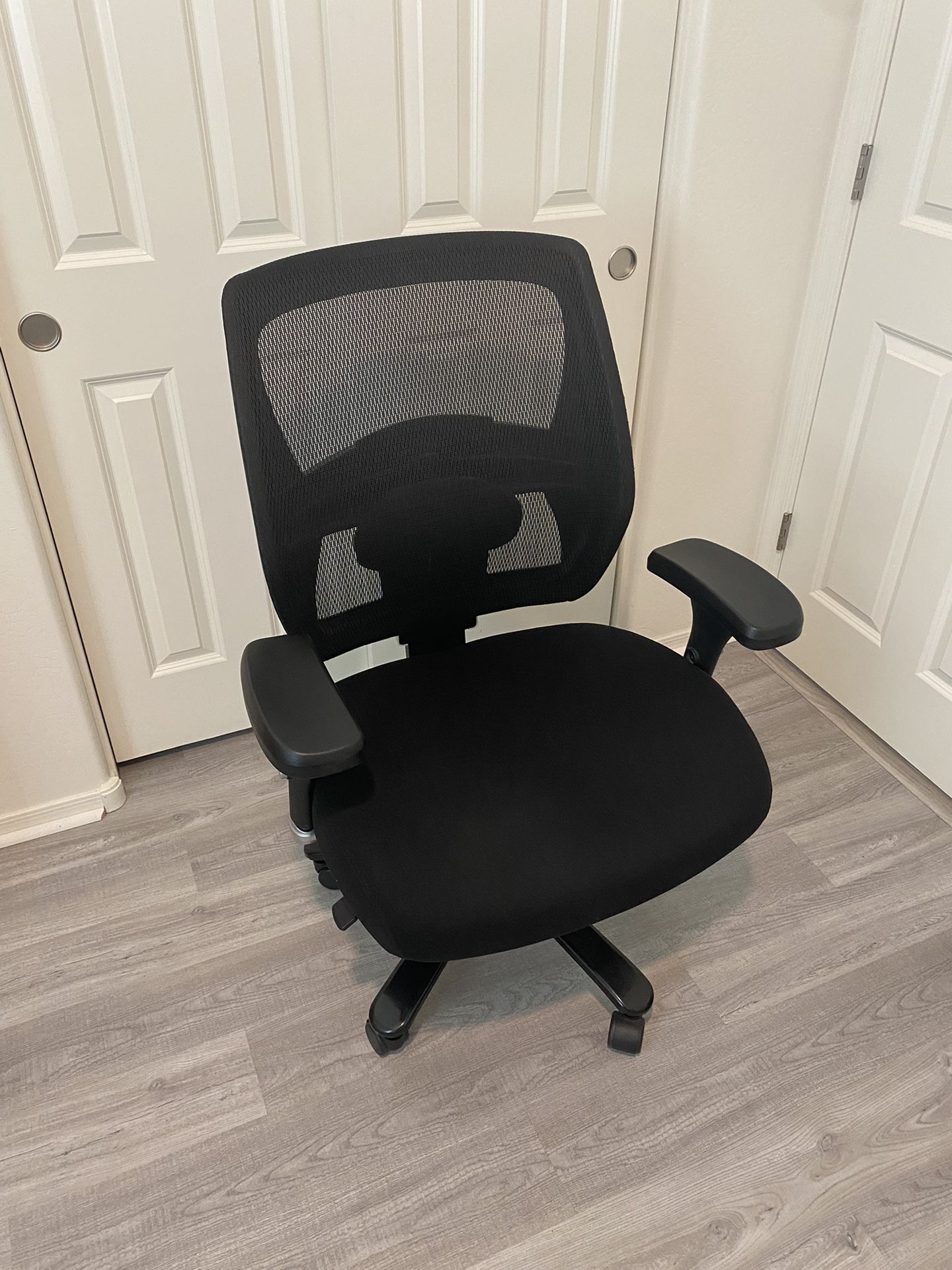 Office Chair (Extra Wide)