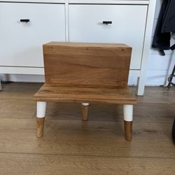 Serena & Lily Step Stool